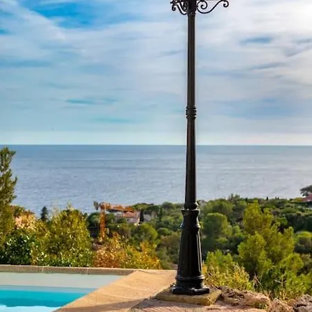 Willa Luxury House 10 People With Sea View Saint-Raphaël